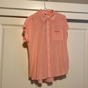 I am selling this really cute blouse/top,because I just haven’t worn it.